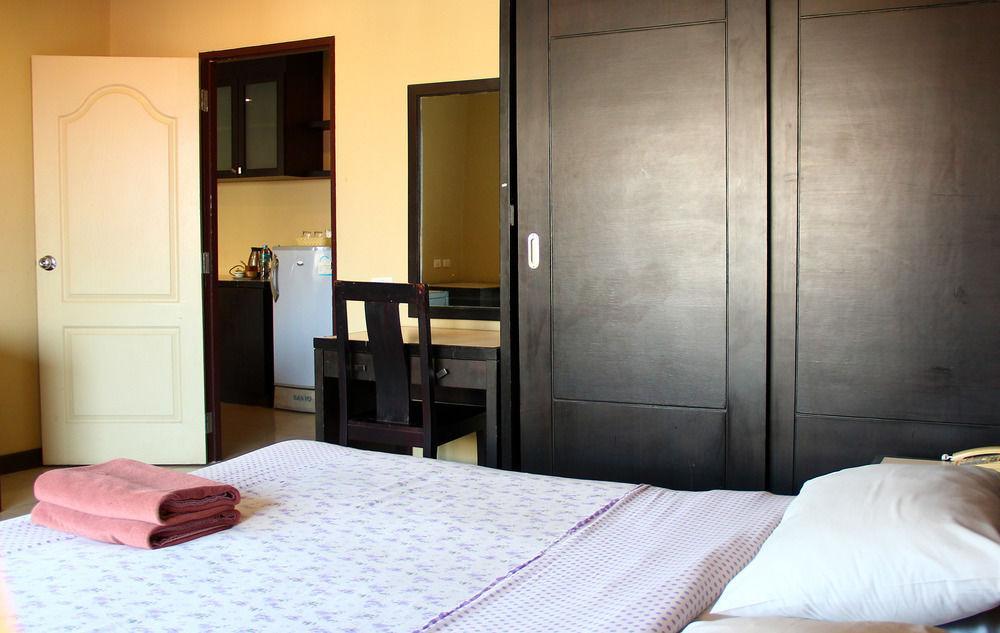 Royal Tycoon Place Hotel Pattaya Exterior photo