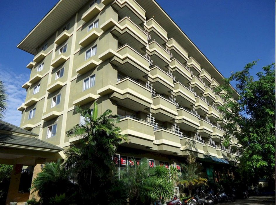 Royal Tycoon Place Hotel Pattaya Exterior photo