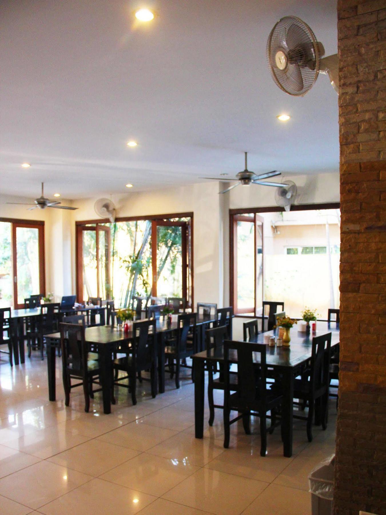 Royal Tycoon Place Hotel Pattaya Exterior photo