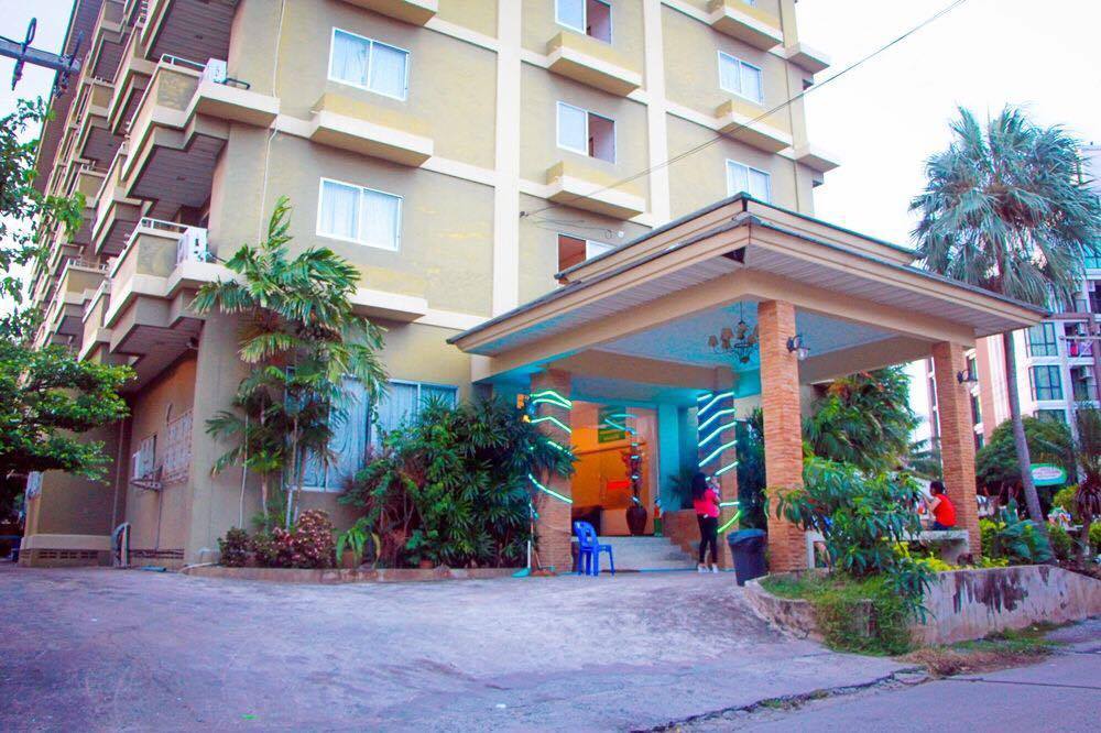 Royal Tycoon Place Hotel Pattaya Exterior photo